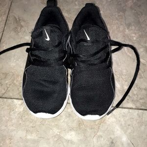 NIKE Black and white snickers